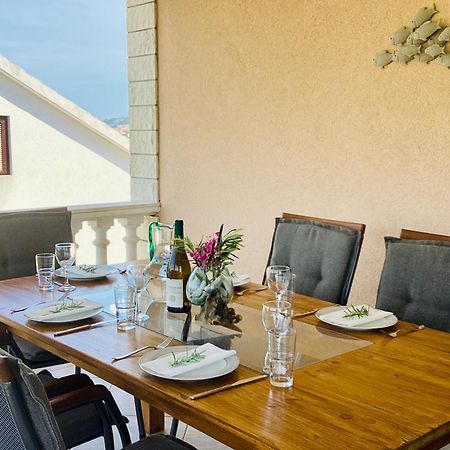 Apartmani Mate روغوزنيكا المظهر الخارجي الصورة