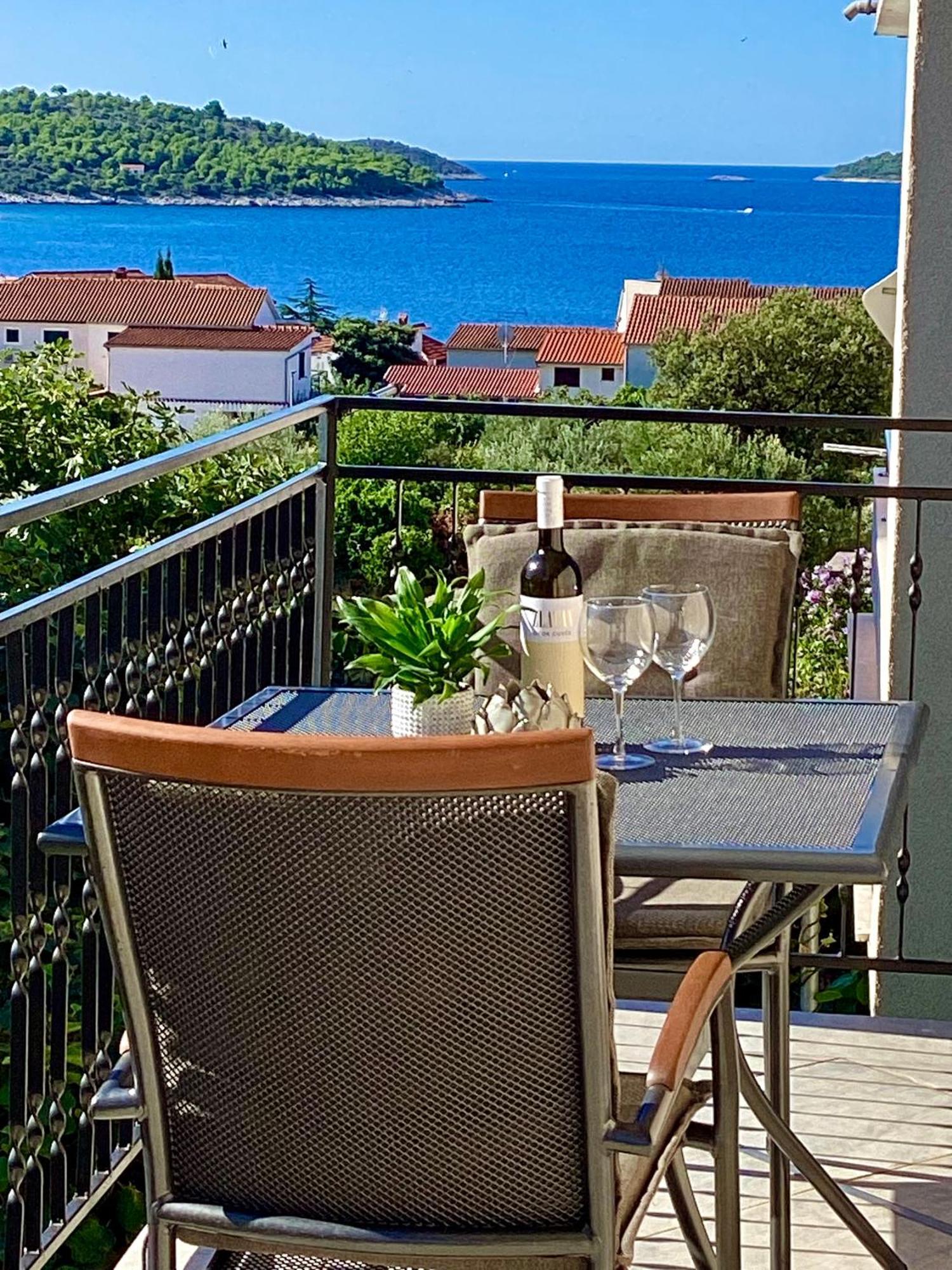 Apartmani Mate روغوزنيكا المظهر الخارجي الصورة