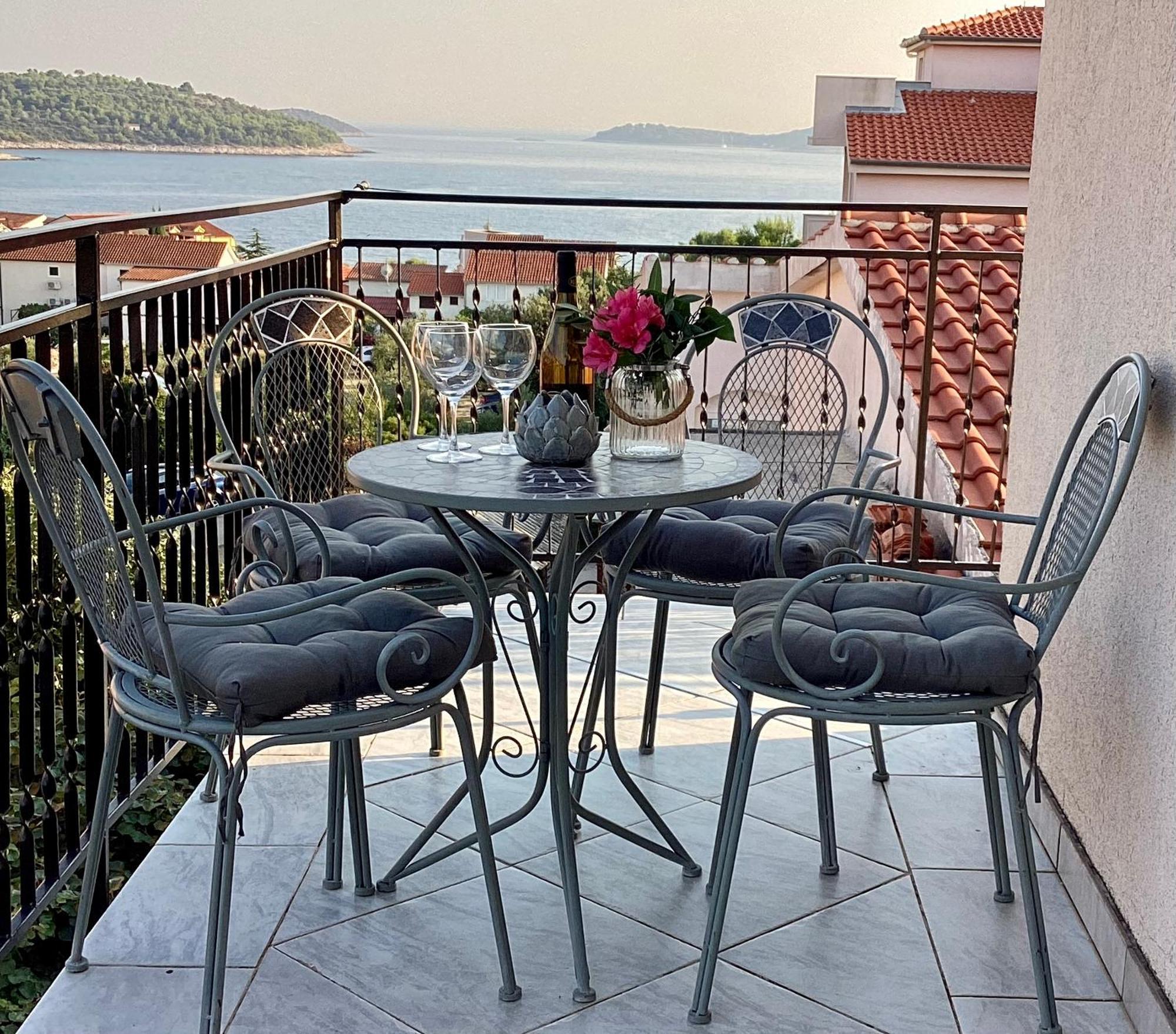 Apartmani Mate روغوزنيكا المظهر الخارجي الصورة