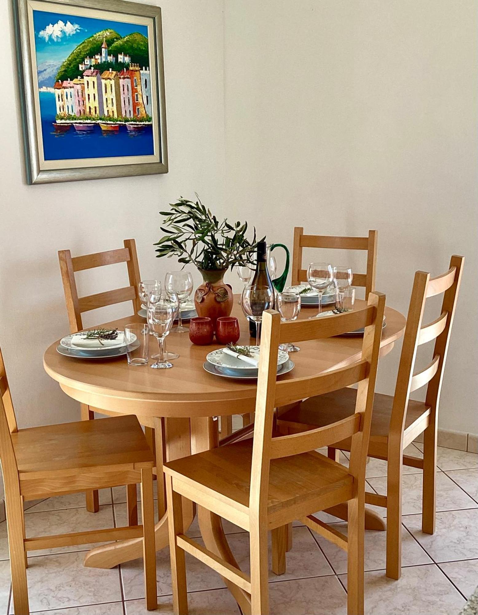 Apartmani Mate روغوزنيكا الغرفة الصورة